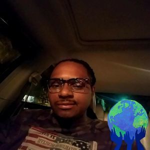 Meet your Posher, Tee